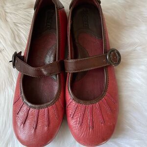 Born leather Marry Jane Red and Brown flats rubber soles size 8M